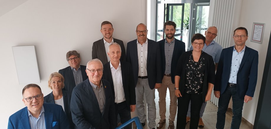 Sebastian Seidel, (Bürgermeister Everswinkel), Katrin Reuscher (Bürgermeisterin Sendenhorst), Jörn Möltgen (Bürgermeister Havixbeck), Karl Reinke (Bürgermeister Altenberge), Peter Horstmann (Bürgermeister Warendorf), Wolfgang Pieper (Bürgermeister Telgte), Carsten Grawunder (Bürgermeister Drensteinfurt), Christoph Britten (Fachbereichsleiter Drensteinfurt), Detlef Weigt (Leiter Geschäftsstelle Stadtregion Münster), Benedikt Trockel (Grundstücksgesellschaft Sendenhorst), Regina Höppner (Dezernatsleiterin Warendorf)