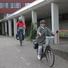 Zwei Fahrradfahrer beim Training